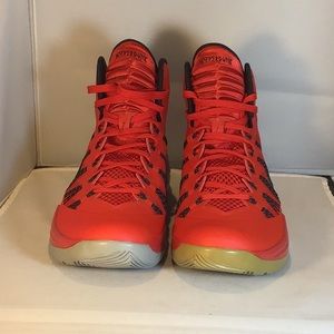 Nike Hyperdunk - Red - 2013 release - sz 12